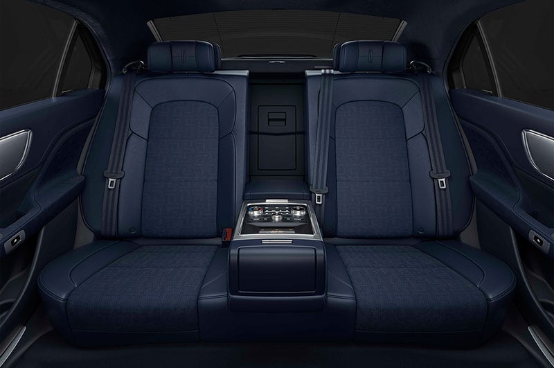 Lincoln Continental Luxury Rental for Celebrations & Group Travel - Gallery image