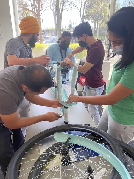 Leadership Team Building Bike Build – Experiences – photo 2