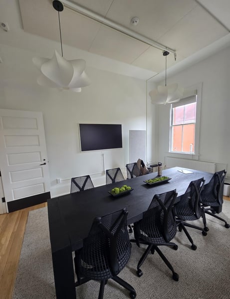Modern Tech Innovation Hub & Event Space - Gallery image