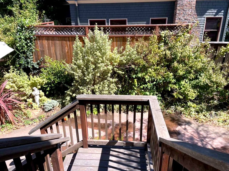 Alluring Outdoor Space for Hosting - Gallery image