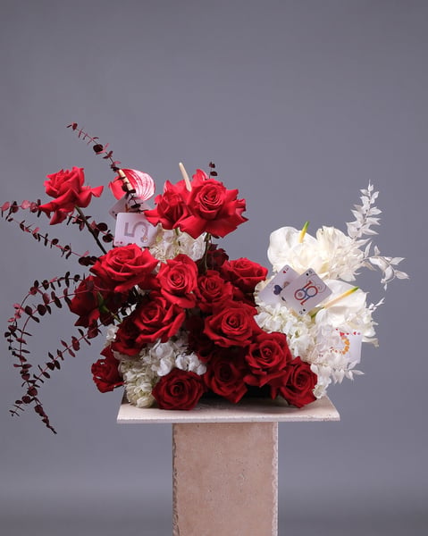 Alice in Wonderland Party Decor for Weddings and Events - Featured image