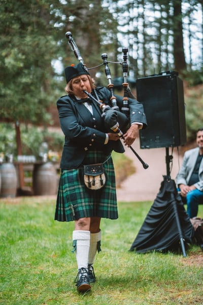 Solo Bagpiper for Wedding and Memorial Service, Highland - Featured image