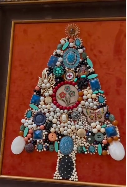 Junk Jewelry Christmas Tree Workshop - Gallery image