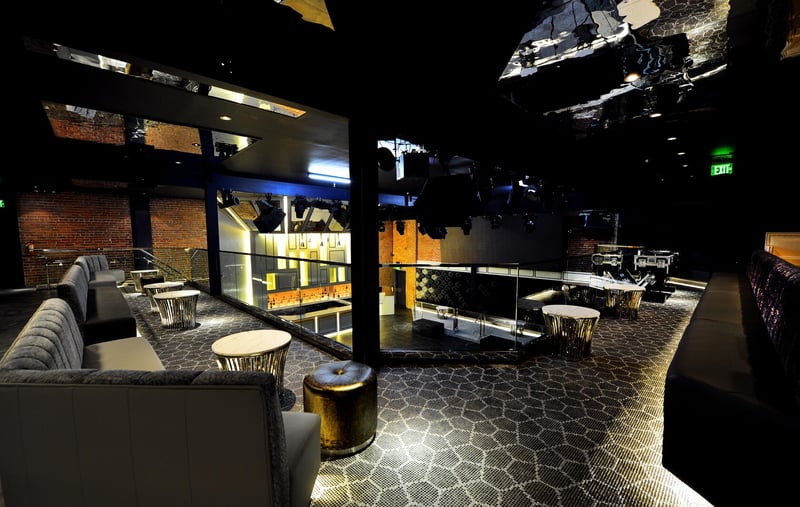 Modern Industrial Event Space with Premium AV - Gallery image