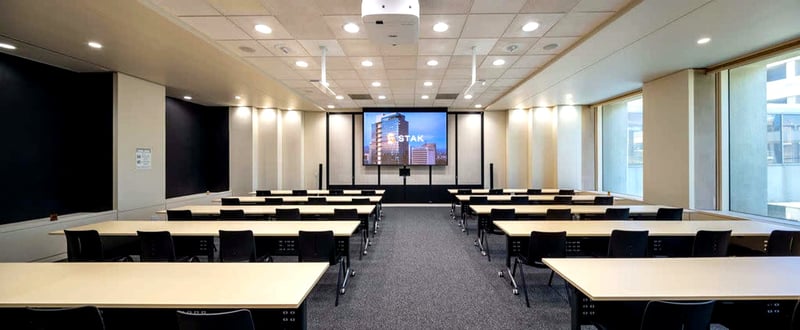 Elegant Meeting Room for Special Occasions - Gallery image