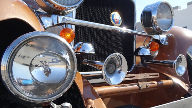 1928 Packard Town Car Luxury Rental for Weddings, Proms & Parties - Gallery image