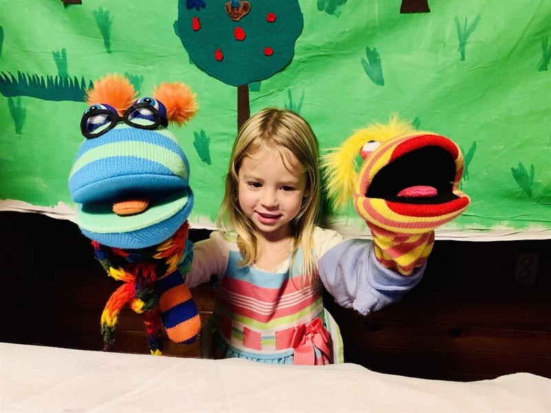 Personalized Puppet Show Entertainment for Childrens Birthdays - Gallery image