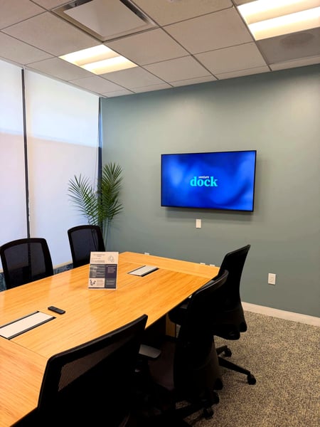 Intimate Meeting Room for Events in Downtown North - Gallery image