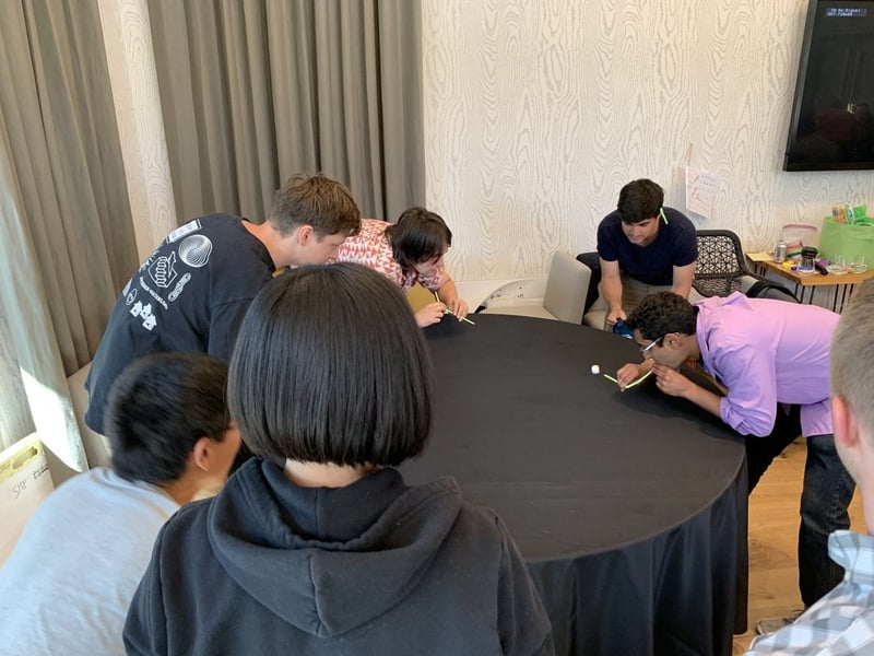 Table Top Team Building Activities – Experiences – photo 4