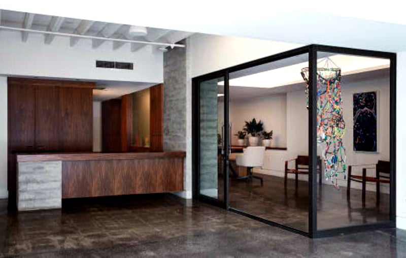 Art Gallery with Skylights and Natural Light - Gallery image