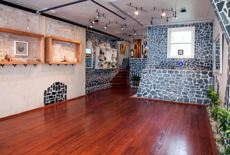 Unique and Spacious Yoga Studio for Up to 20 Guests, 796 Sq Ft - Gallery image
