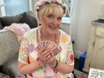 Tarot Card Reader for Cocktail Hours and Corporate Receptions