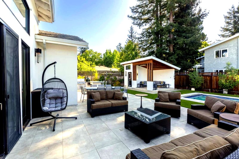 Spacious Venue for Events in University Heights - Gallery image