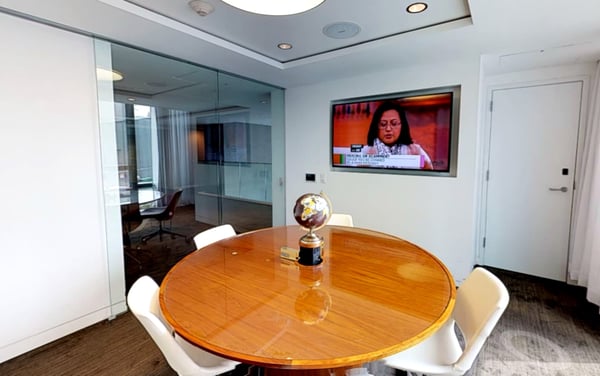 Intimate Meeting Room for Hosting in South Beach - Holiday Party in San Francisco - Featured image