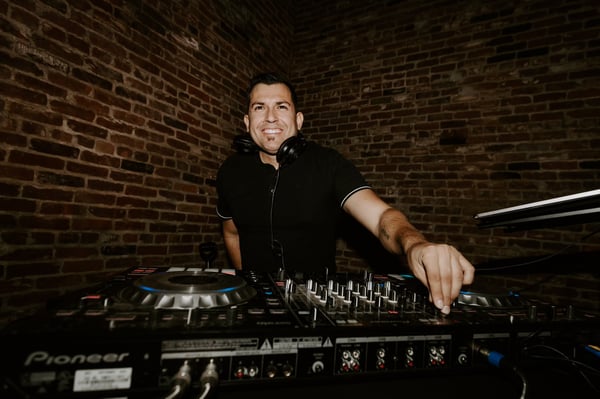 Sacramento Wedding DJ MC with Open Format and Vinyl Sets - Anniversary - Featured image