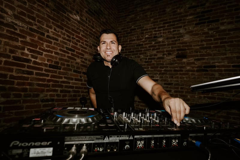 Sacramento Wedding DJ MC with Open Format and Vinyl Sets - Featured image