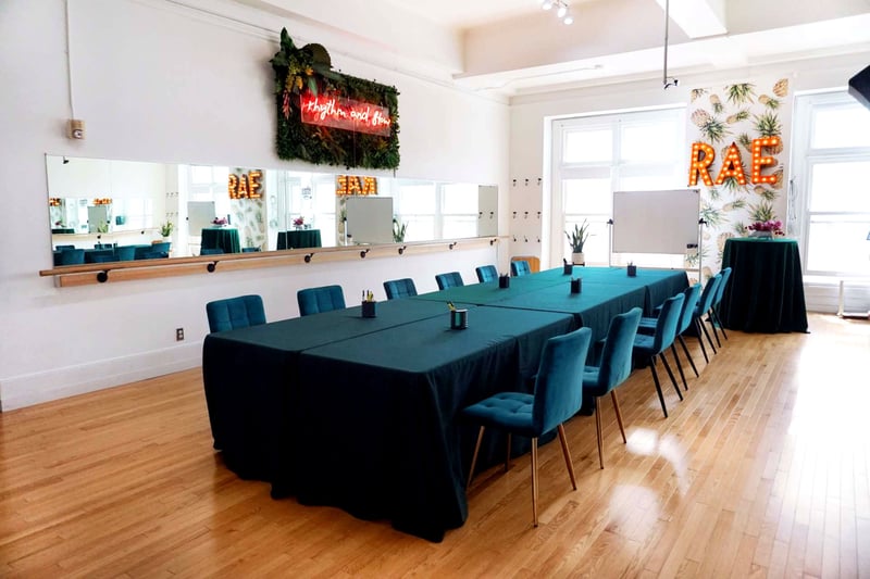 Bright Dance Studio with Projector for Up to 15 Guests, 600 Sq Ft - Gallery image