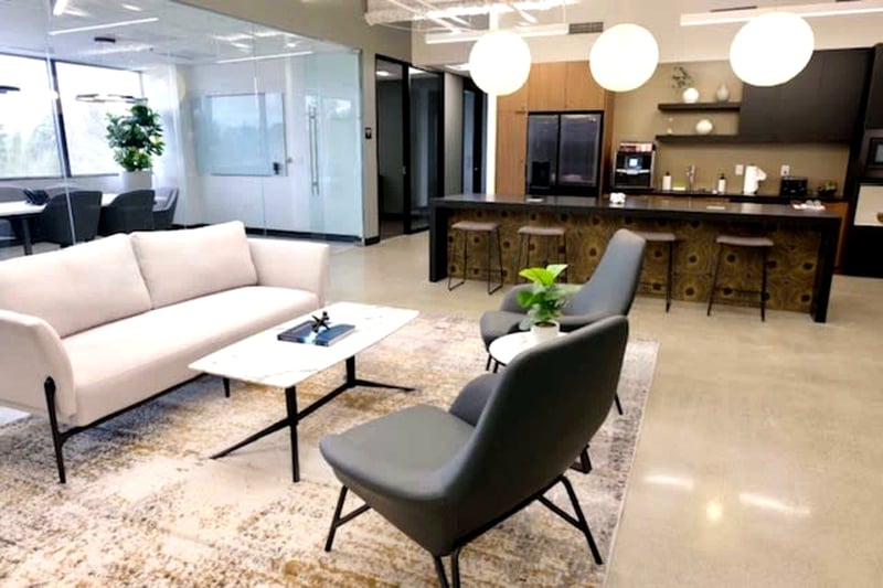 Distinctive Meeting Room for Celebrations - Gallery image
