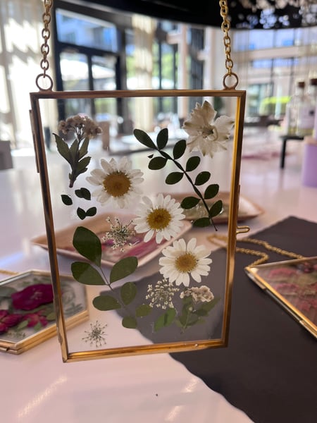 Framed Pressed Flower Art Workshop with a Floating Glass Frame - Featured image