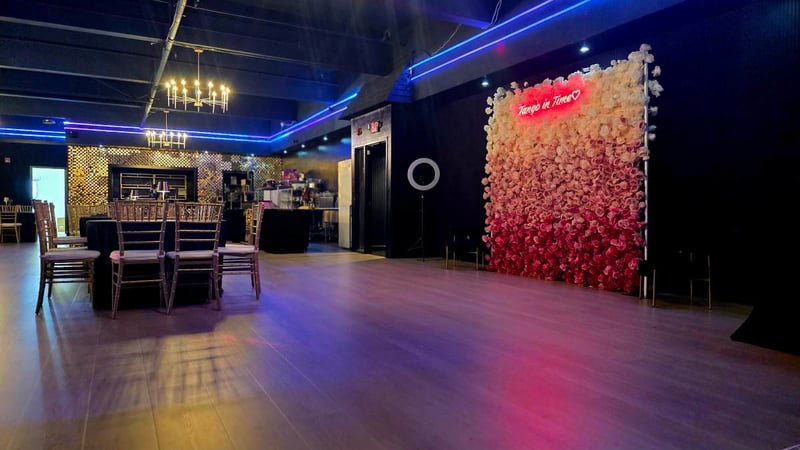 Distinctive Venue for Gatherings in Evergreen - Gallery image
