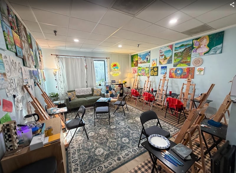 Private Painting Celebration with the Whole Art Studio Reserved - Gallery image