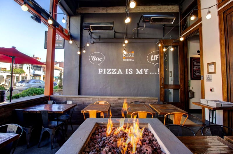 Elegant Restaurant for Celebrations in Downtown - Gallery image