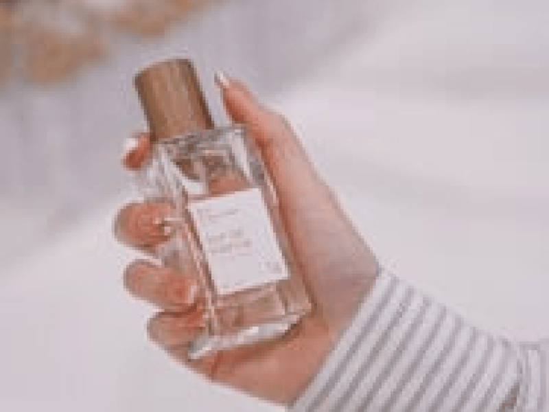 Signature Perfume Crafting Workshop - Gallery image