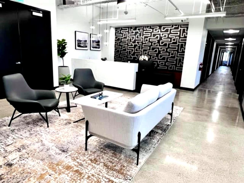 Distinctive Meeting Room for Celebrations - Gallery image