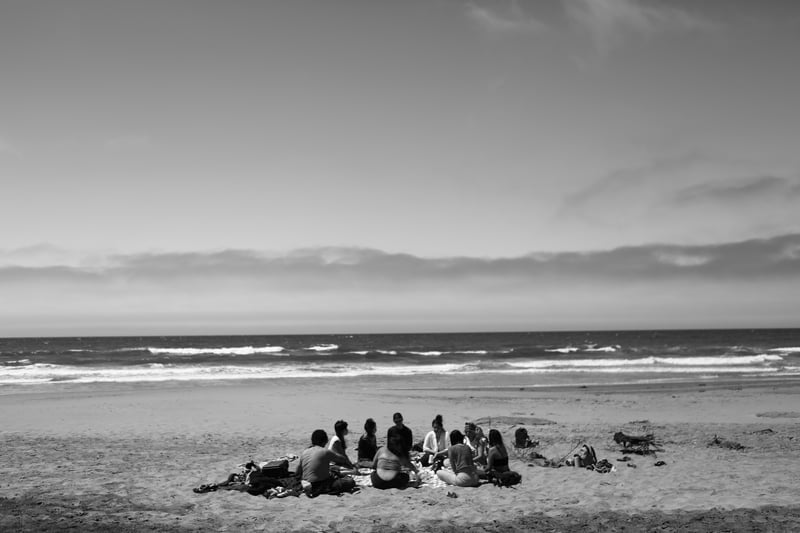 Wild Clay Foraging Beach Workshop: Hike, Gather and Sculpt - Featured image