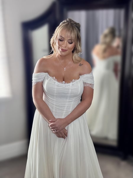The Belle On Location Wedding Hair and Makeup Services - Gallery image