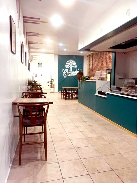 Cafe with Natural Light for Events in Northgate - Waverly - Gallery image