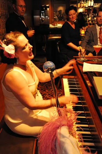 San Francisco Jazz Solo Artist for Wedding and Corporate Events - Featured image