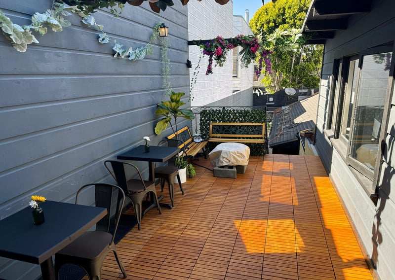 Private Outdoor Restaurant Terrace Space - Gallery image