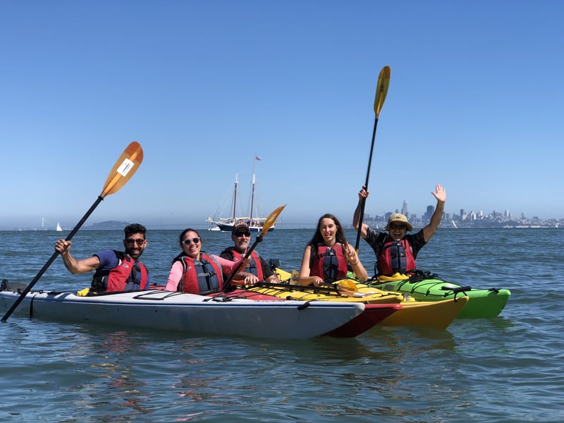 Calm Waterfront Team Kayak Tour With Bay and Skyline Views - Featured image