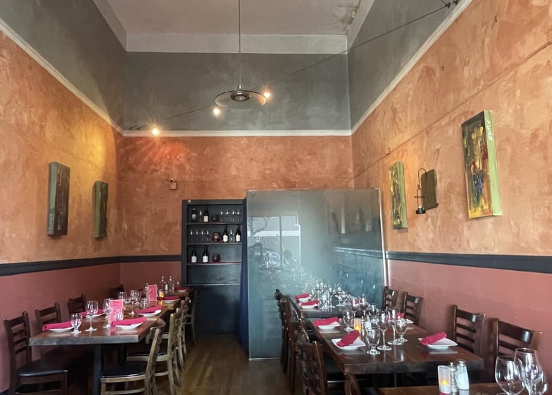 Intimate Italian Dining Room Experience - Gallery image