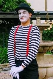 Mime Performer for Cocktail Hours and Corporate Receptions - Gallery image