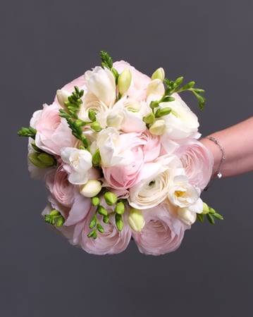 Modern Wedding and Event Florist, Ceremony Flowers and Bouquets - Anniversary - Featured image