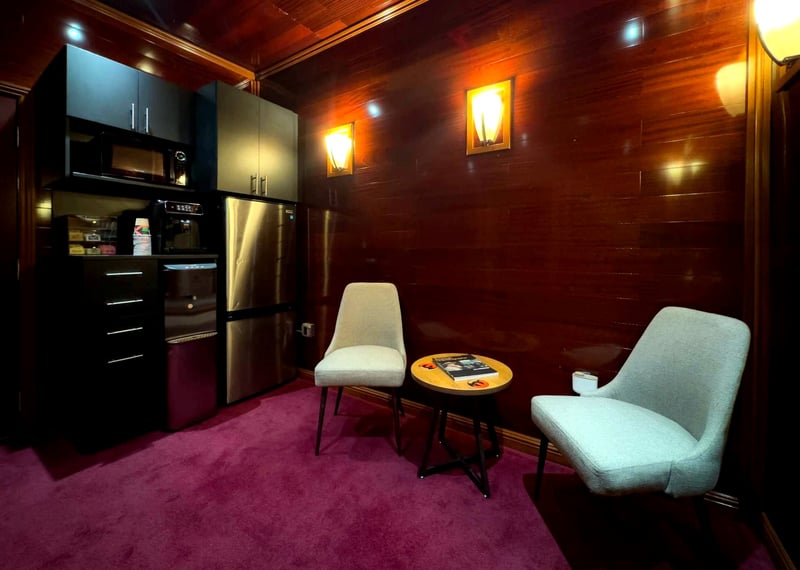 Intimate Photo & Video Studio for Private Events in East Peralta - Gallery image