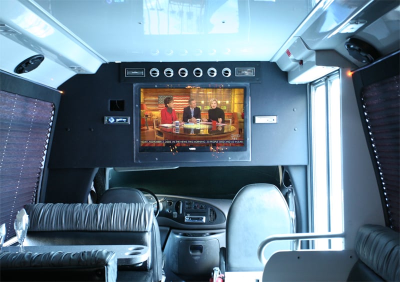 20 Passenger Limo Bus Luxury Rental for Weddings, Proms & Parties - Gallery image