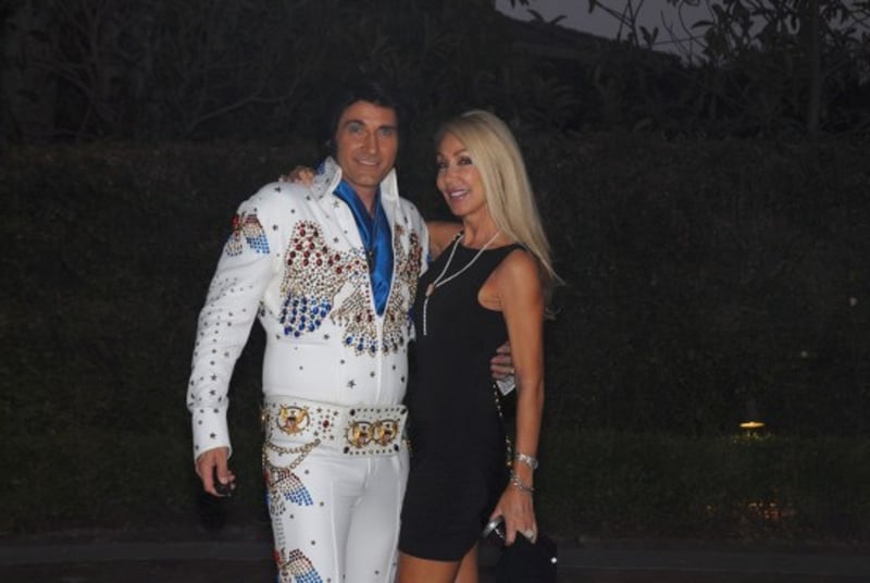 Elvis Impersonator for Weddings and Corporate Events - Gallery image