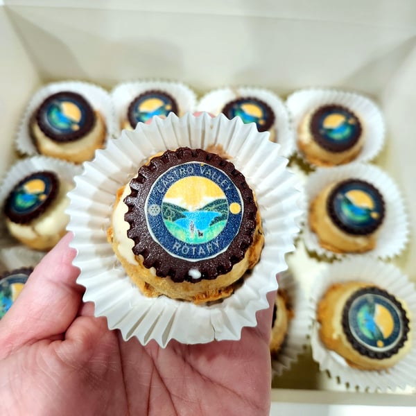 Custom Logo Mini Cream Puffs - Gallery image