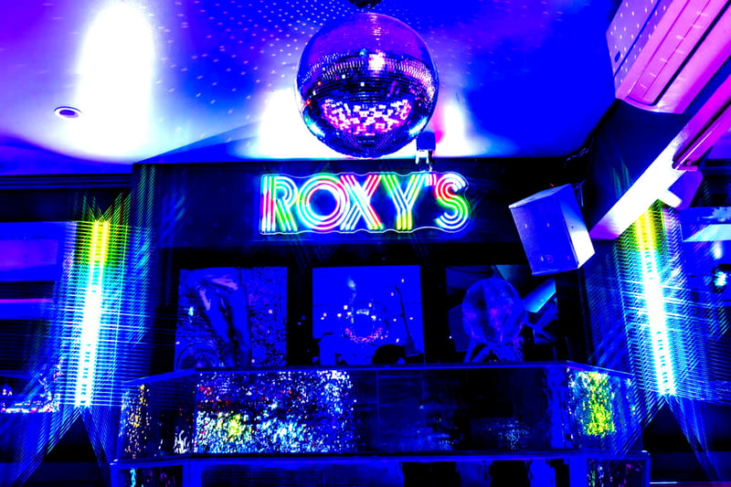 Inviting Bar & Lounge for Celebrations in Marina - Gallery image