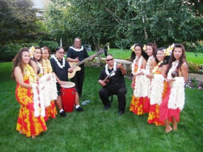 Hula Dancers for Luau Parties and Wedding Events - Gallery image