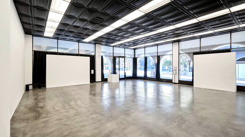 Art Gallery with Floor-to-Ceiling Windows in Northern Waterfront - Gallery image