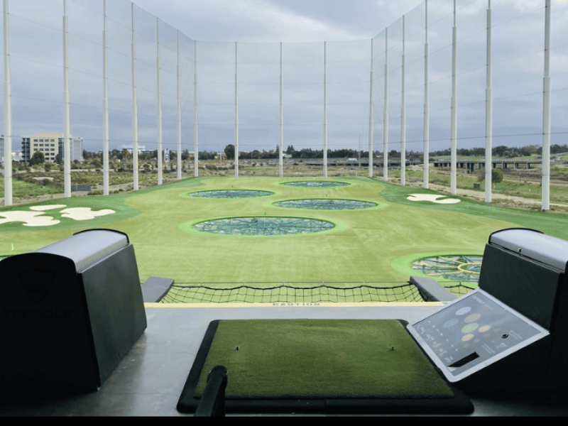 Interactive Golf & Lounge Experience (2-Bay) - Gallery image