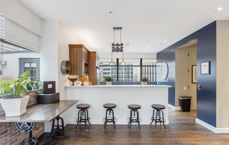 Premium Penthouse Rooftop with City Views - Gallery image