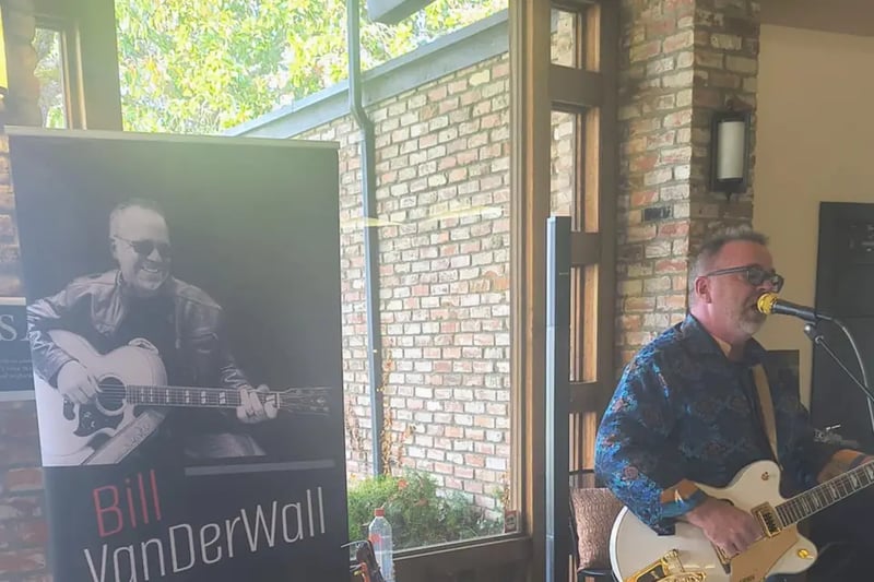 Social Hour Live Music - Gallery image