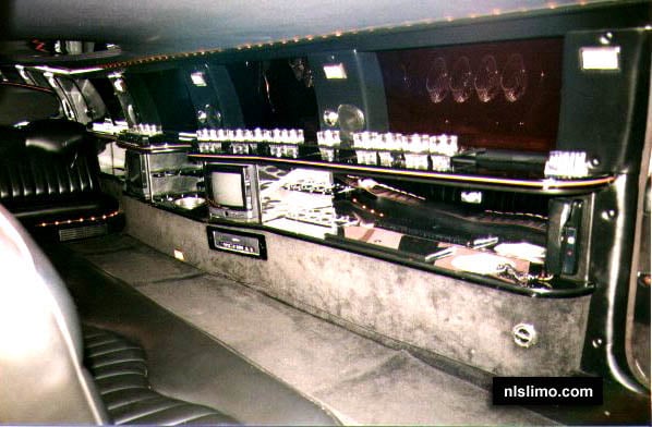 14 Passenger Stretch Limousine Luxury Rental for Parties & Events - Gallery image
