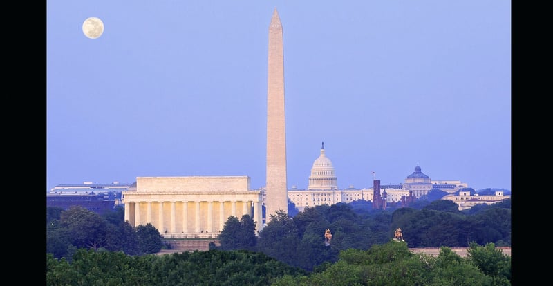 DC National Mall Treasure Hunt - Washington Team Building - Featured image