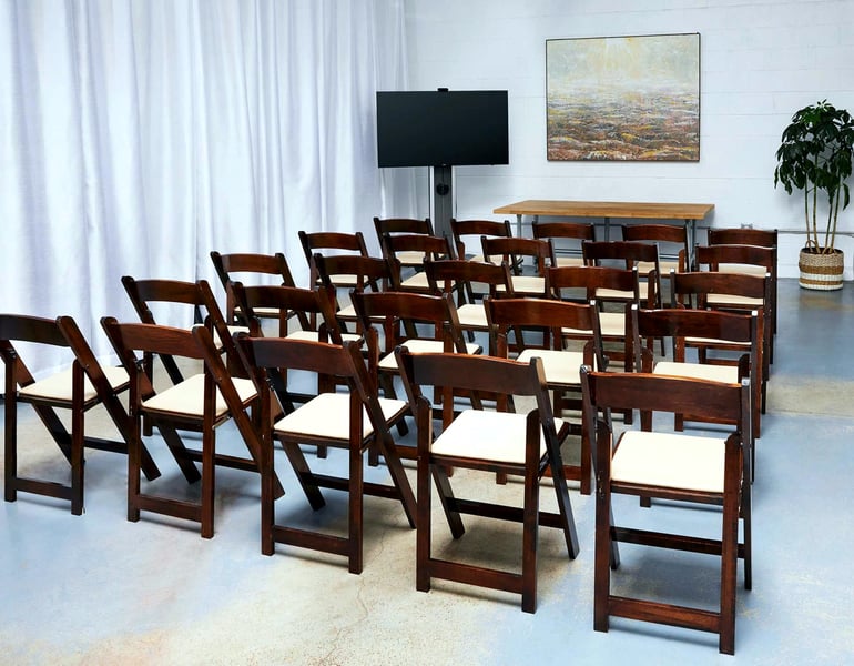 Elegant Meeting Room for Special Occasions - Gallery image
